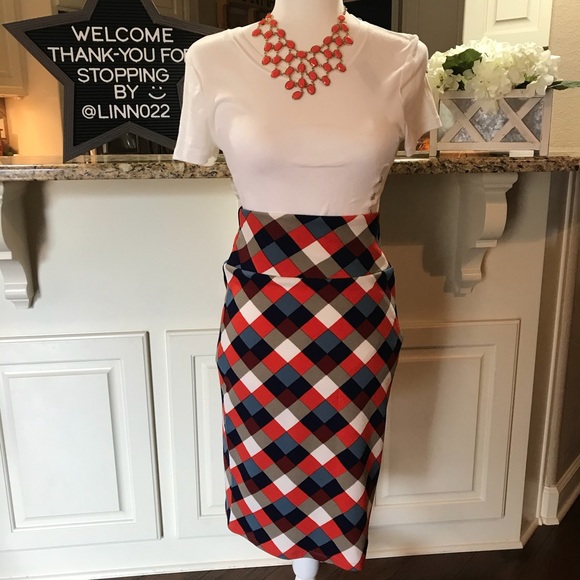 LuLaRoe Dresses & Skirts - NWT Lularoe Checkered Cassie Pencil Skirt